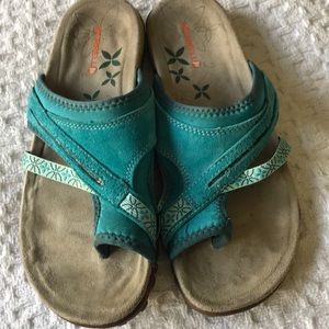 Merrill sandals size 8